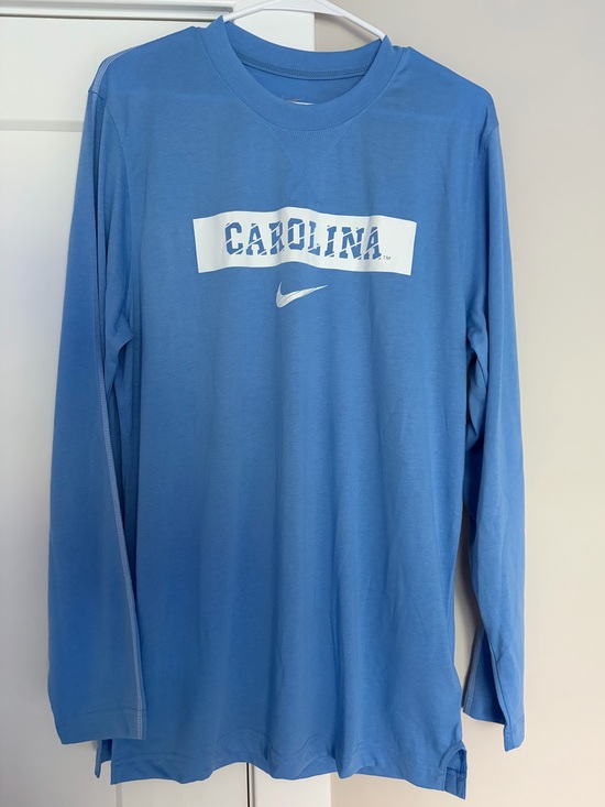 Nike Other - Nike UNC ‘Carolina’ Long Sleeve Dri-Fit Tee - Men’s Size L